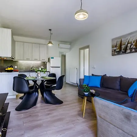 The Yard Skopelos Town