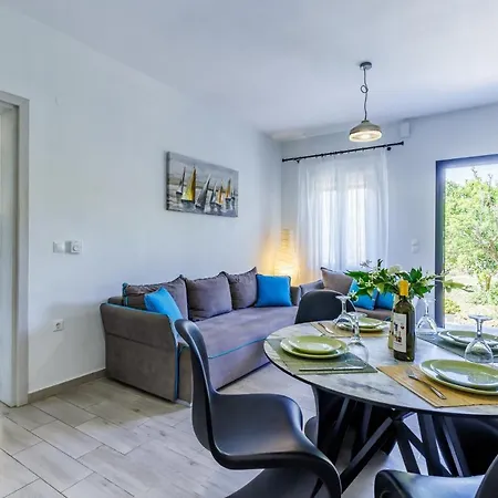 Apartment The Yard Skopelos Town