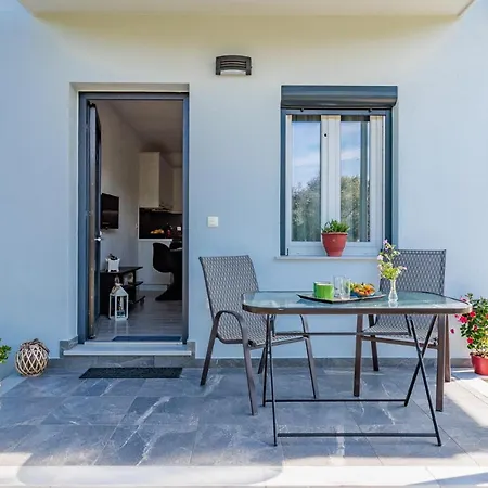 The Yard Apartment *