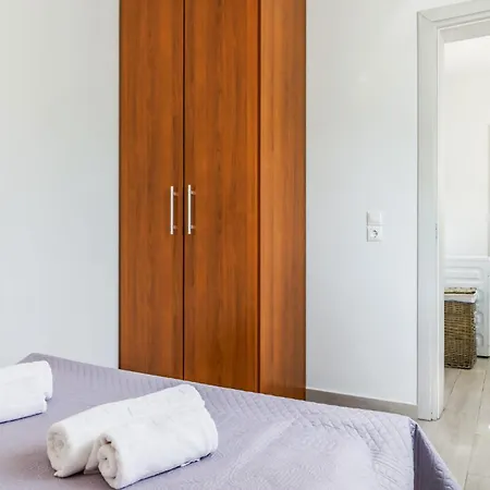 The Yard Apartment Skopelos Town